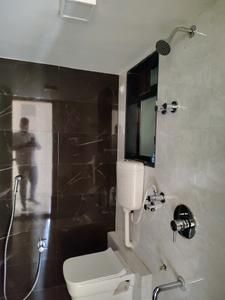Common Bathroom Image of 950 Sq.ft 2 BHK Apartment / Flat for sale in Lodha Amara, Kolshet Thane for Rs. 13000000