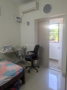 Bedroom Image of 1028 Sq.ft 3 BHK Apartment / Flat for rent in Sholinganallur Chennai for Rs. 35000