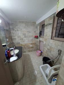 Bathroom Image of 1450 Sq.ft 1 BHK Builder Floor for rent in Altura Green Park Luxury Floors, Green Park Extension New Delhi for Rs. 55000