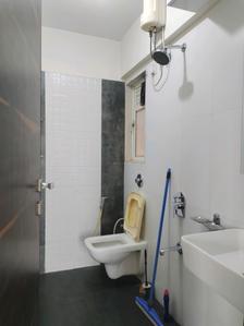 Common Bathroom Image of 600 Sq.ft 1 BHK Apartment / Flat for sale in Gurukrupa Marina Enclave, Malad West Mumbai for Rs. 10700000