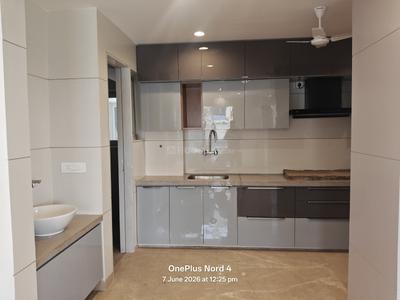 Kitchen Image of 2100 Sq.ft 4 BHK Apartment / Flat for rent in Affinity White, Alkapuri Vadodara for Rs. 120000