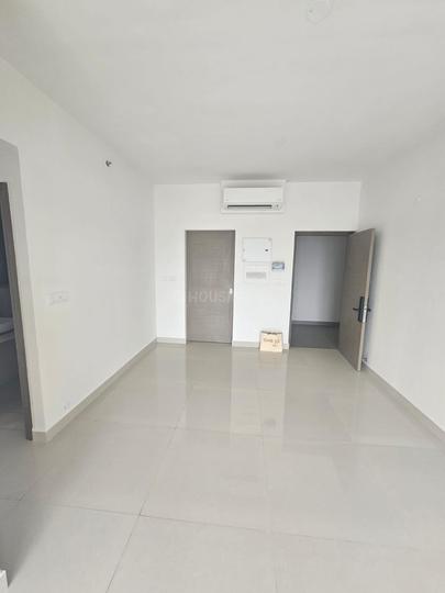 PS One 10 Phase III Main Image 1