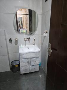 Image of 1800 Sq.ft 4 BHK Builder Floor for sale in Model Town, New Delhi for Rs. 25900000