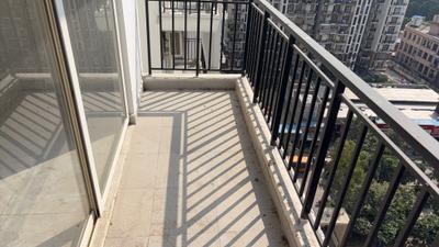 Bedroom Image of 1300 Sq.ft 2.5 BHK Apartment / Flat for sale in Panchsheel Wellington, Crossings Republik Ghaziabad for Rs. 12000000