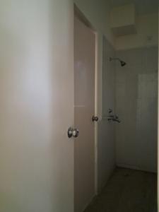 Common Bathroom Image of 1420 Sq.ft 2 BHK Apartment / Flat for sale in Jaypee Klassic , Bajidpur Noida for Rs. 12000000