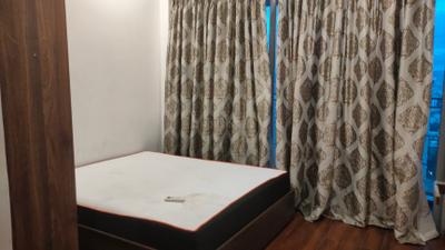 Bedroom Image of 1700 Sq.ft 3 BHK Apartment / Flat for sale in Amanora Gateway Towers, Hadapsar Pune for Rs. 32000000
