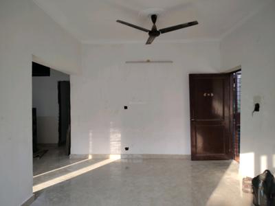 Living Room Image of 1800 Sq.ft 3 BHK Apartment / Flat for sale in Vasant Kunj New Delhi for Rs. 50000000