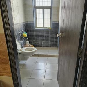 Bathroom Image of 1600 Sq.ft 3 BHK Apartment / Flat for sale in Gotri Vadodara for Rs. 8100000
