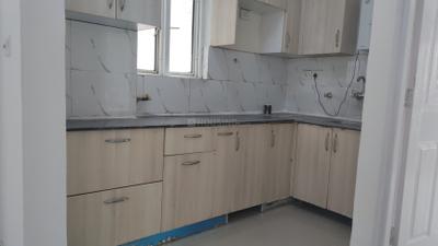Kitchen Image of 930 Sq.ft 2 BHK Apartment / Flat for rent in Supertech Cape Town, Sector 74 Noida for Rs. 26000
