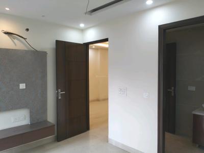 Bedroom Image of 1350 Sq.ft 3 BHK Builder Floor for sale in Paschim Vihar New Delhi for Rs. 25000000