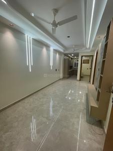 Image of 720 Sq.ft 2 BHK Builder Floor for sale in Shalimar Bagh, New Delhi for Rs. 12000000