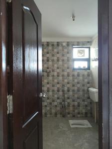 Common Bathroom One Image of 1119 Sq.ft 2 BHK Apartment / Flat for sale in CGEWHO Kendriya Vihar, Phi II Greater Noida for Rs. 11000000