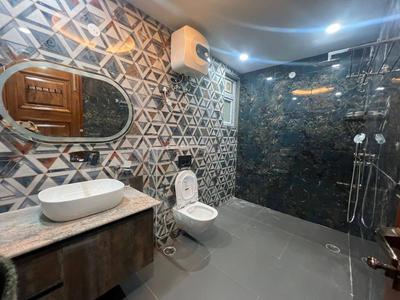 Bathroom Image of 1800 Sq.ft 3.5 BHK Villa for rent in Palam Vihar Gurgaon for Rs. 100000