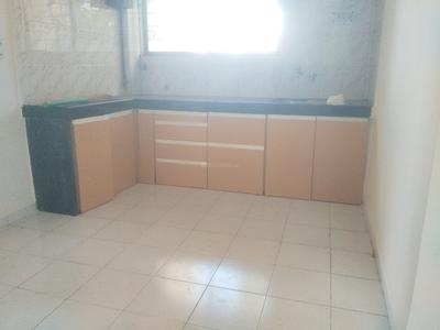 Kitchen Image of 780 Sq.ft 2 BHK Apartment / Flat for rent in Shivam Apartment, Kothrud Pune for Rs. 36000