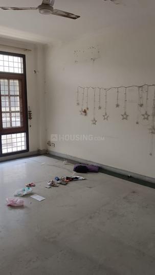 Dlf phase 1 builders floor Property Details Video 1