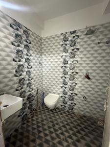 Bathroom Image of 2100 Sq.ft 4 BHK Duplex for sale in Maninagar Ahmedabad for Rs. 10500000