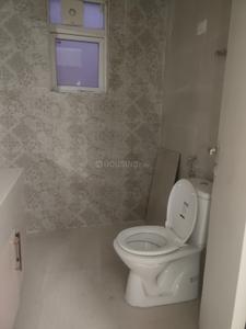 Bathroom Image of 1470 Sq.ft 3.5 BHK Apartment / Flat for sale in Signature Global City 37D Phase 2, Sector 37D Gurgaon for Rs. 20000000