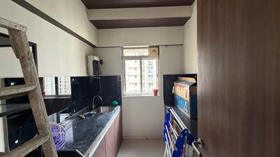 Kitchen Image of 616 Sq.ft 1 BHK Apartment / Flat for sale in Lodha Amara, Kolshet Thane for Rs. 7800000