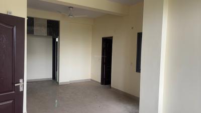 Living Room Image of 1363 Sq.ft 2.5 BHK Builder Floor for rent in Aditya World City Residential Plots, Bamheta Village Ghaziabad for Rs. 16000