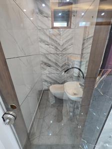 Image of 1060 Sq.ft 3 BHK Builder Floor for sale in Laxmi Nagar, New Delhi for Rs. 11000000