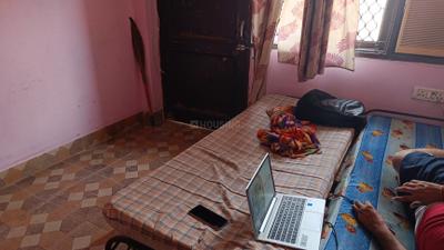 Living Room Image of 1000 Sq.ft 2 BHK Independent House for rent in Sainik Farm New Delhi for Rs. 8000