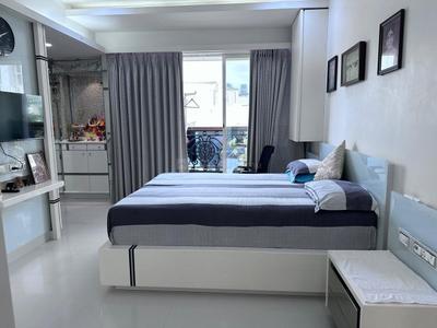 Bedroom Image of 1850 Sq.ft 3 BHK Apartment / Flat for sale in Juhu Mumbai for Rs. 102500000