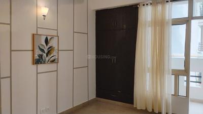 Bedroom Image of 1260 Sq.ft 2 BHK Apartment / Flat for rent in Bulland Group Heights, Crossings Republik Ghaziabad for Rs. 22000