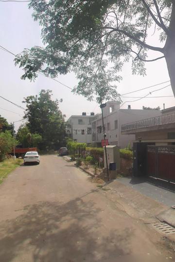 8B, Sector 8 Main Image 1