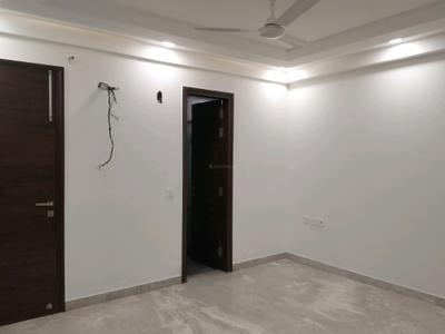 Bedroom Image of 1200 Sq.ft 3 BHK Builder Floor for sale in Shalimar Bagh New Delhi for Rs. 27500000