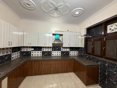 Kitchen Image of 1300 Sq.ft 2 BHK Builder Floor for rent in Palam Vihar Gurgaon for Rs. 30000