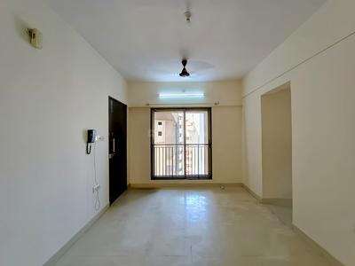 Hall Image of 580 Sq.ft 1 BHK Apartment / Flat for rent in Lodha Casa Royale, Thane West Thane for Rs. 24000