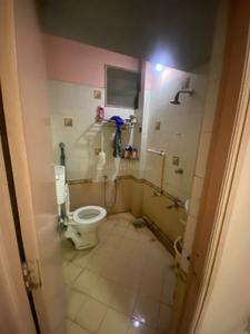 Bathroom Image of 1215 Sq.ft 2 BHK Apartment / Flat for rent in Komal Enclave, Paldi Ahmedabad for Rs. 25000