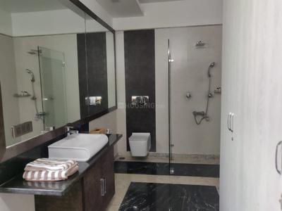 Bathroom Image of 12400 Sq.ft 10 BHK Independent House for sale in Banjara Hills Hyderabad for Rs. 190000000