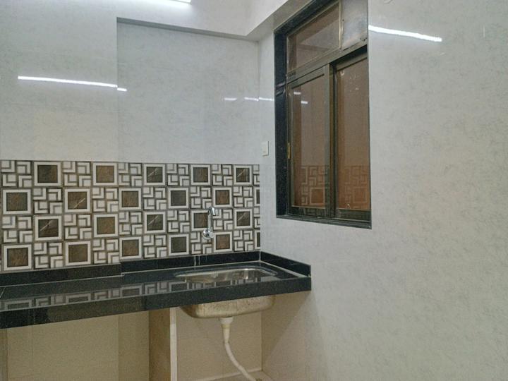 Tharwani Rosalie Main Image 1