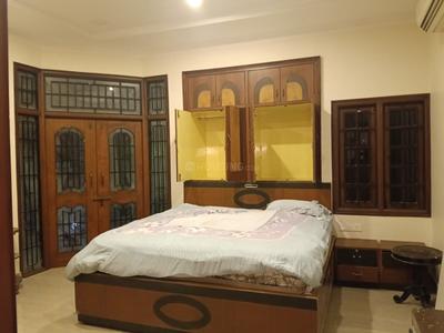 Bedroom Image of 6000 Sq.ft 5 BHK Independent House for rent in Adyar Chennai for Rs. 200000