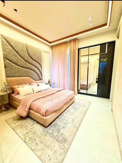 Sector 70 Main Image 1