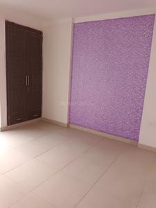 Bedroom Image of 2474 Sq.ft 4 BHK Apartment / Flat for sale in Amrapali Platinum, Sector 119 Noida for Rs. 21500000