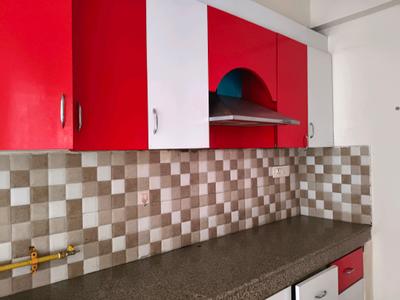 Kitchen Image of 1600 Sq.ft 3 BHK Apartment / Flat for sale in Bestech Park View Residency, Palam Vihar Gurgaon for Rs. 24000000