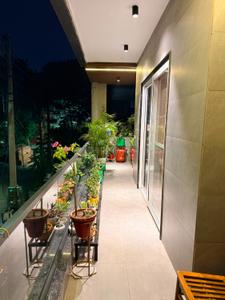 Balcony Image of 2800 Sq.ft 3 BHK Builder Floor for rent in Palam Vihar Gurgaon for Rs. 65000
