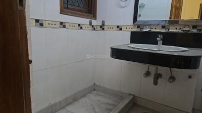 Altura Green Park Luxury Floors Bathroom Four 3