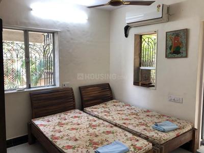 Bedroom Image of 900 Sq.ft 2 BHK Apartment / Flat for rent in Vile Parle East Mumbai for Rs. 90000