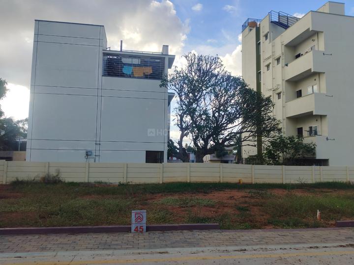 Aries Lakeview Main Image 1