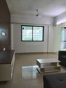 Living Room Image of 900 Sq.ft 2 BHK Apartment / Flat for rent in Magarpatta Iris, Magarpatta City Pune for Rs. 42000