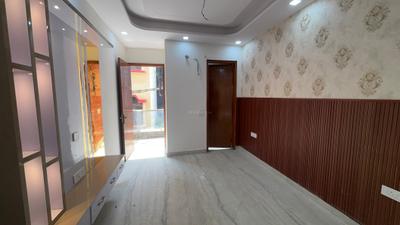 Bedroom Image of 1450 Sq.ft 4 BHK Apartment / Flat for sale in Sector 4 Rohini New Delhi for Rs. 12500000