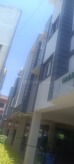 Green Valleys Shelters Meadows Main Image 1