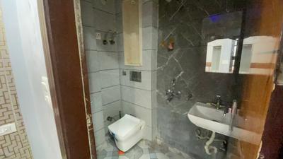 Image of 950 Sq.ft 3 BHK Builder Floor for rent in Dwarka Mor, New Delhi for Rs. 25500