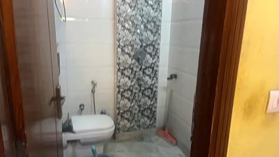Bedroom Image of 1080 Sq.ft 3 BHK Builder Floor for sale in Kotla Mubarakpur New Delhi for Rs. 12500000