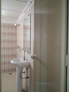 Common Bathroom Image of 1175 Sq.ft 3 BHK Apartment / Flat for sale in Gaurs 14th Avenue, Noida Extension Greater Noida for Rs. 9999000