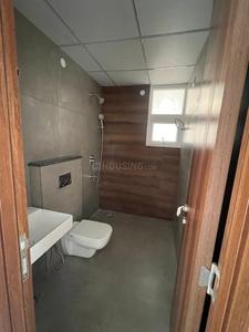 Bathroom Image of 1205 Sq.ft 2 BHK Apartment / Flat for rent in Escon Primera Phase 1, PR7 Airport Road Zirakpur for Rs. 28000