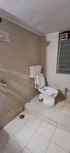 Bathroom Image of 600 Sq.ft 2 BHK Apartment / Flat for rent in Thane West Thane for Rs. 36000